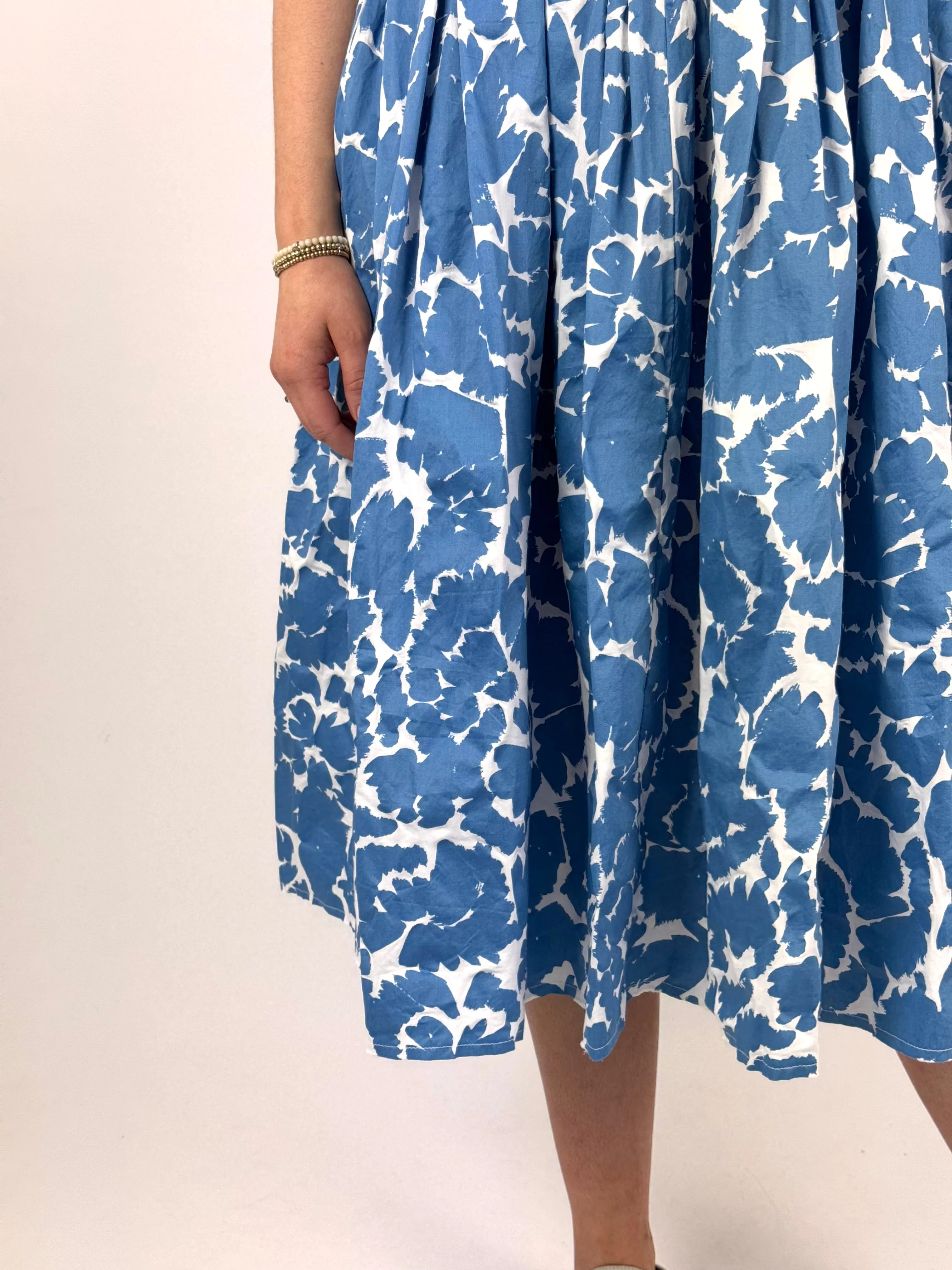 Aequamente 136 Dress Flowers