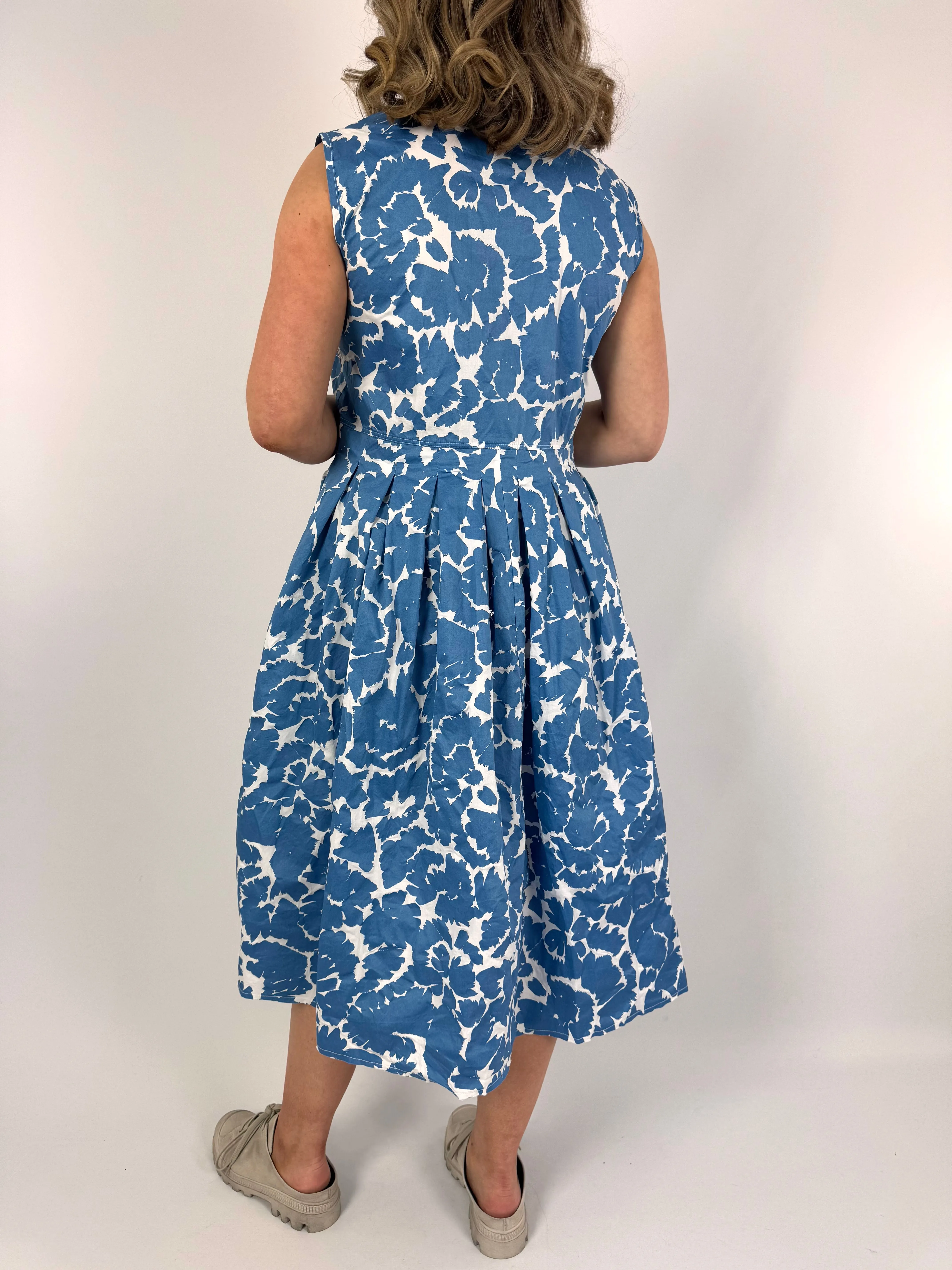 Aequamente 136 Dress Flowers