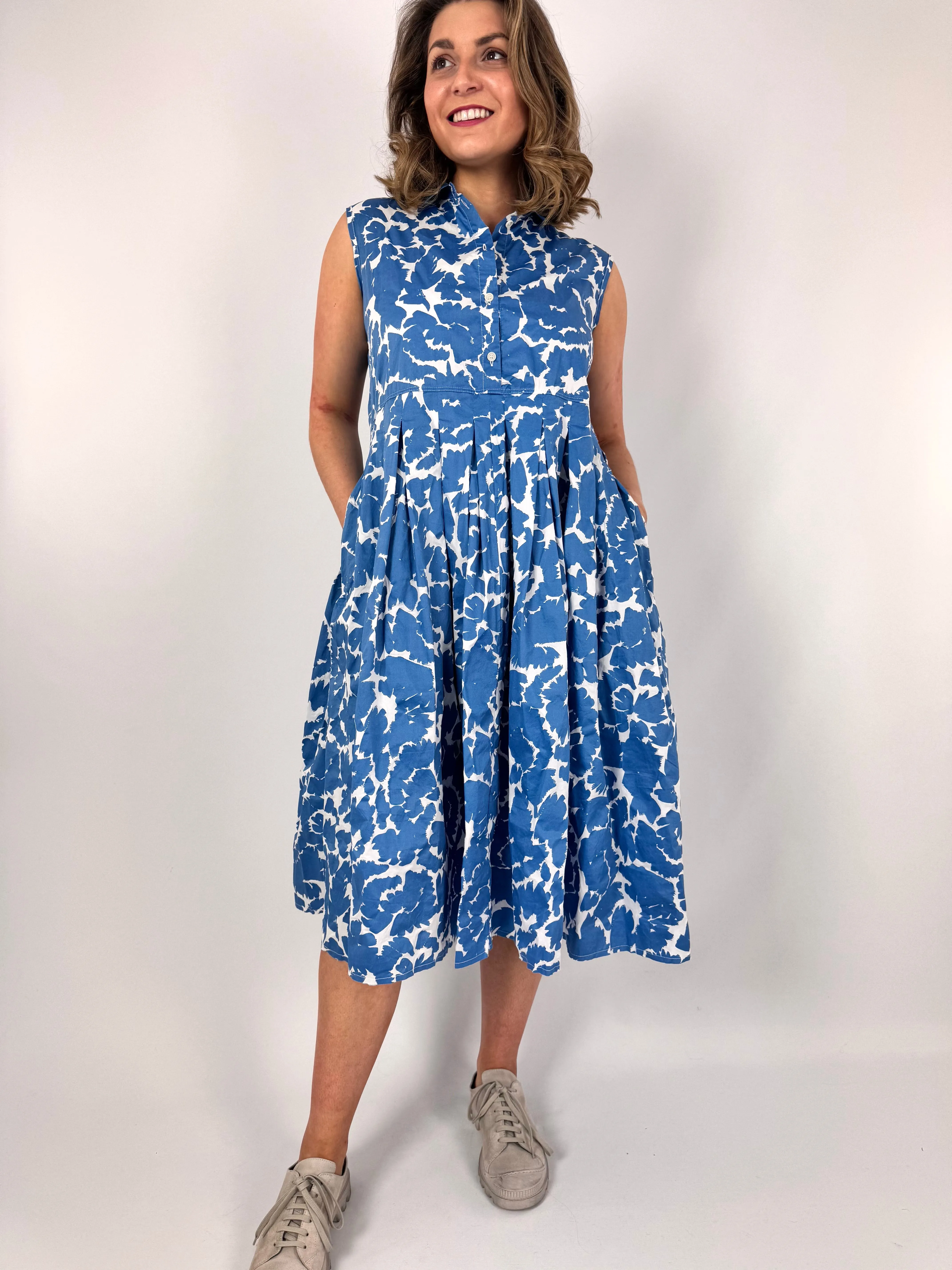 Aequamente 136 Dress Flowers