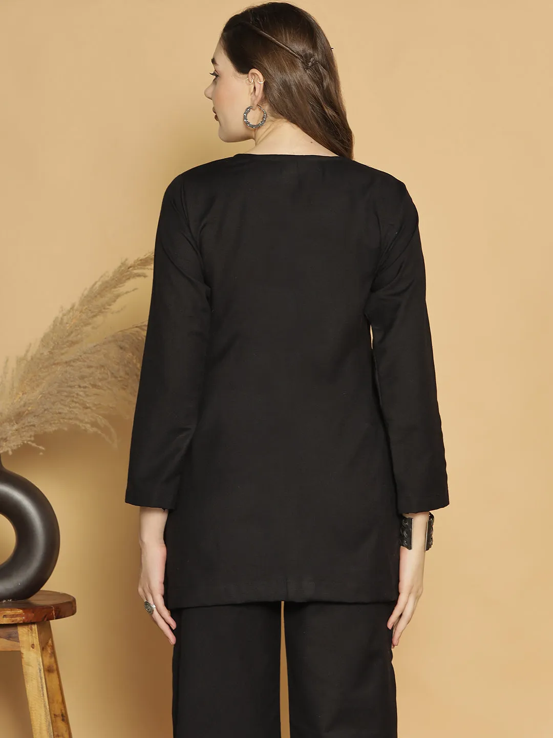 Black Acrylic PleatedTop - Solid