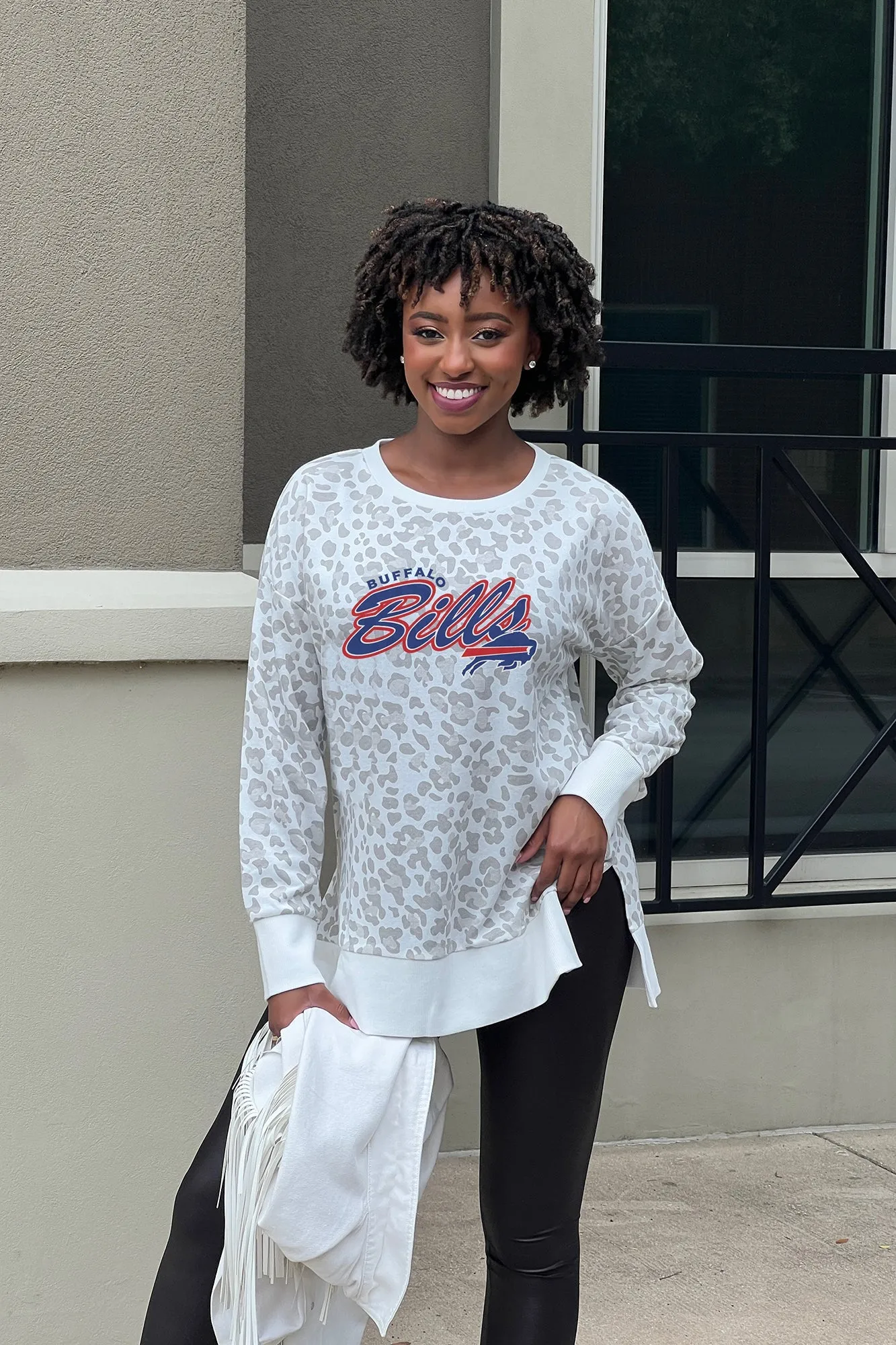 BUFFALO BILLS FEELING WILD SIDE SLIT PULLOVER