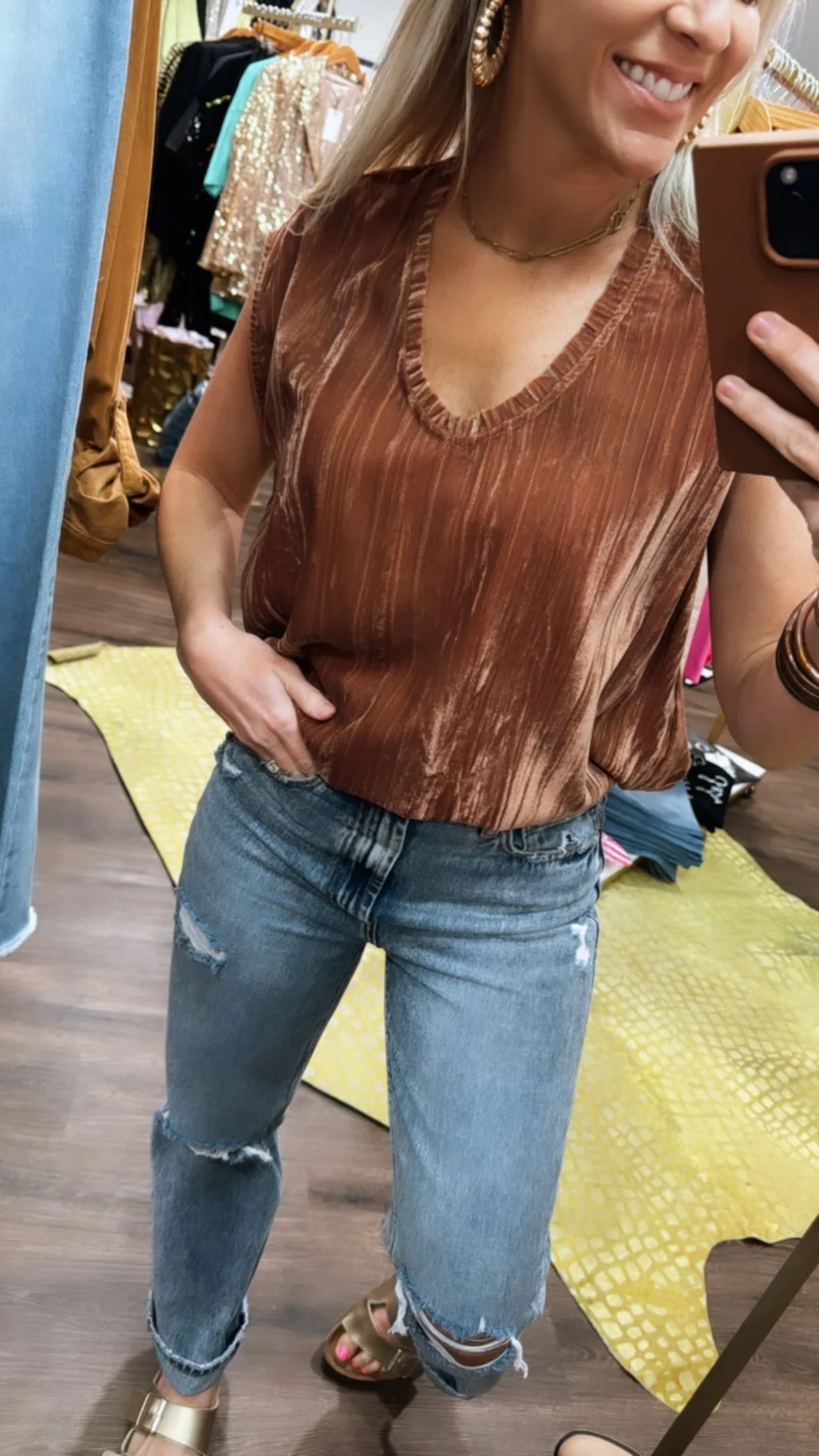 Dear John Yanis Velvet Top in Praline