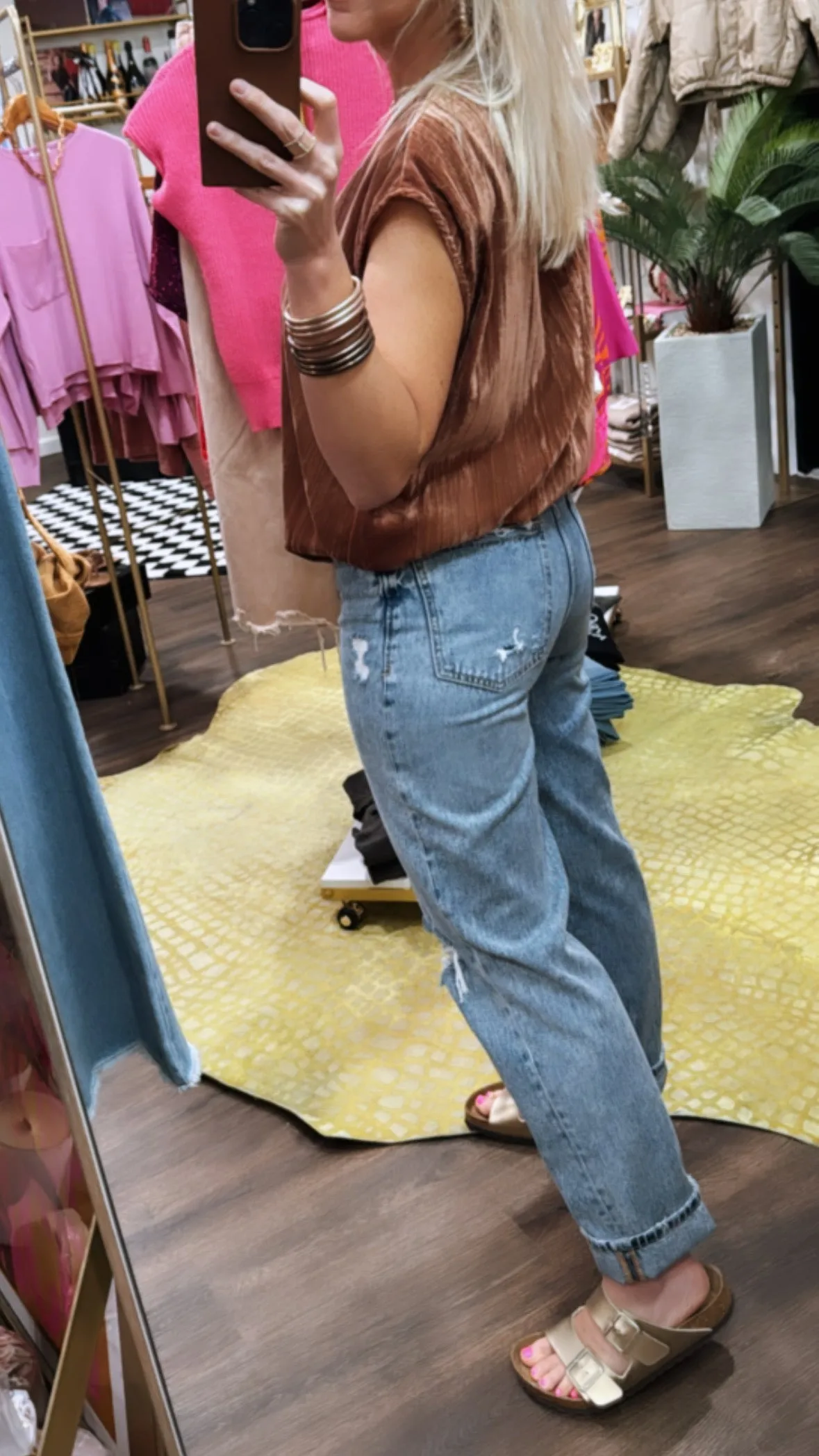 Dear John Yanis Velvet Top in Praline