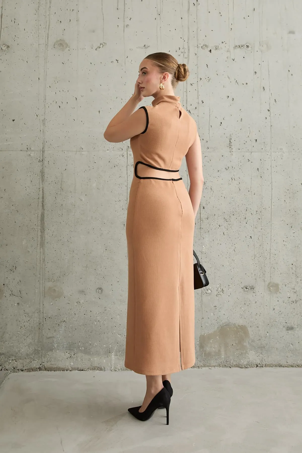 ELS Ribbed Knit Dress - Camel - Saint-Priest