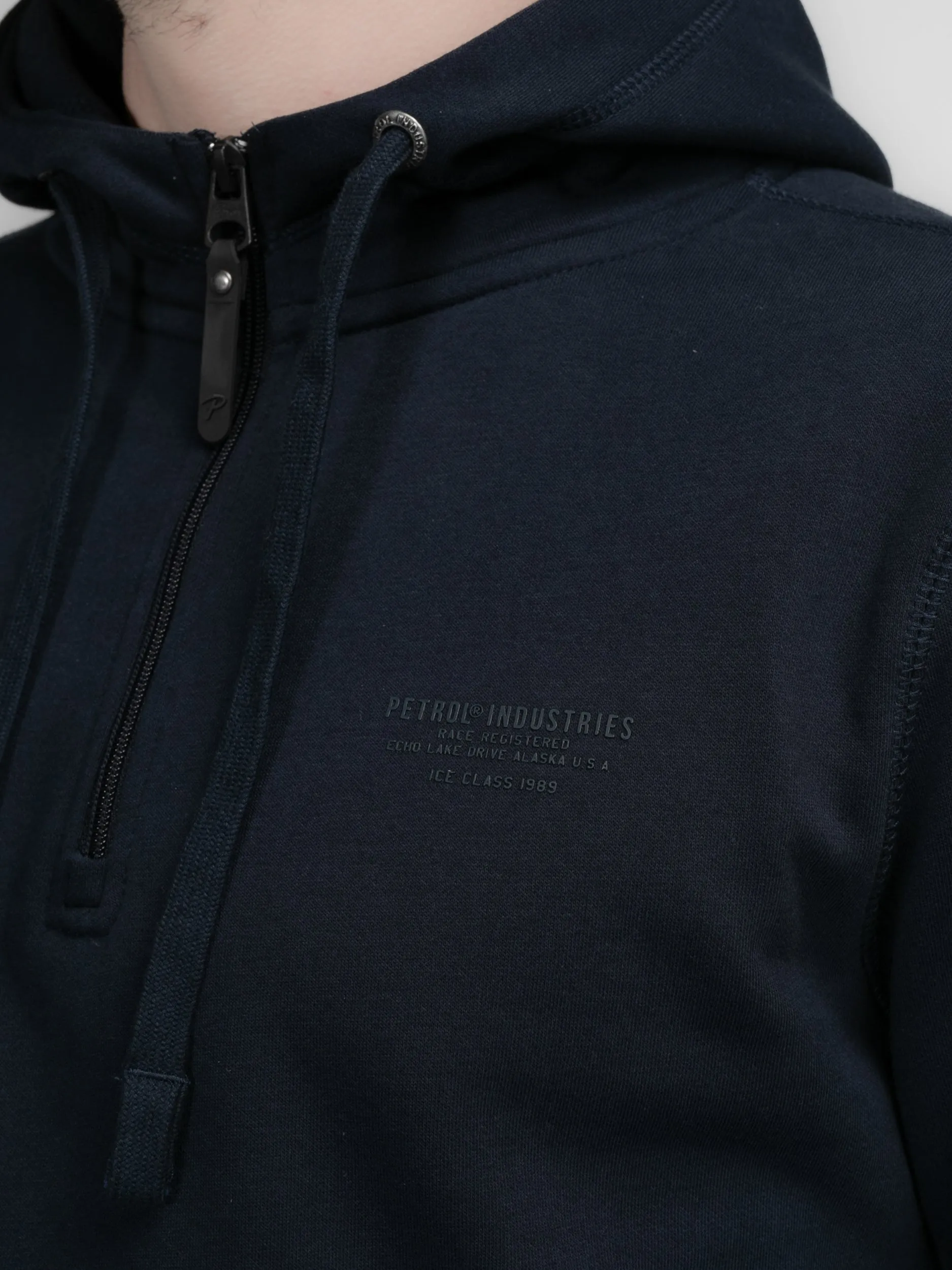 Logo-print Hoodie Carter