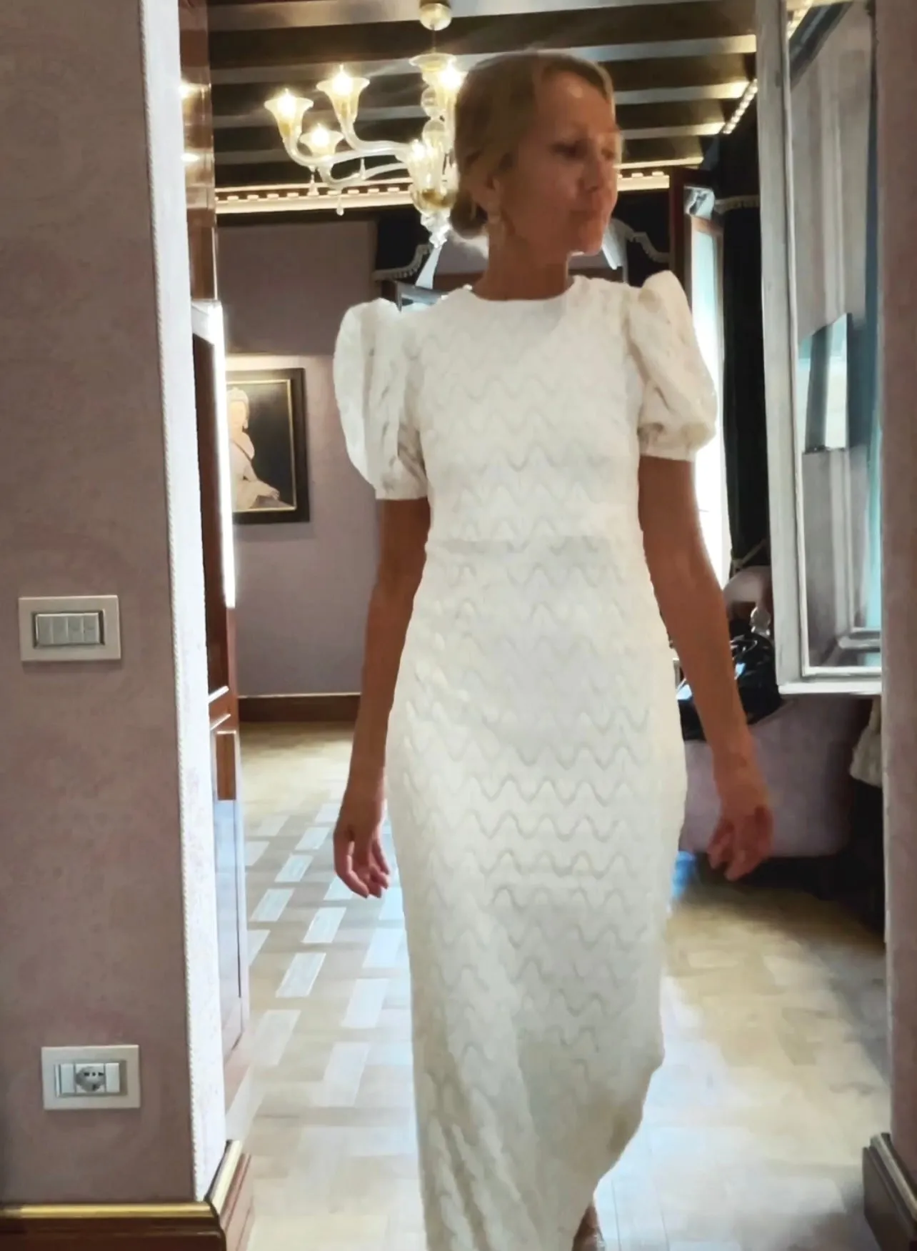 LONG SLIM STRETCH DRESS  WITH PUFF SLEEVES - OFF WHITE