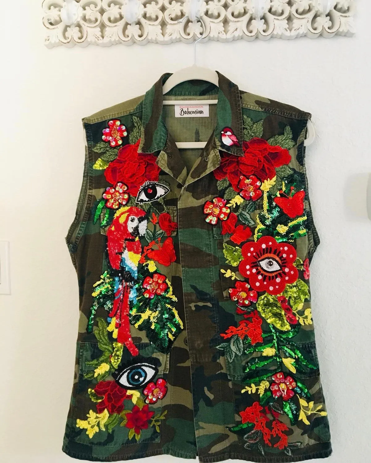 New VEST INTO THE JUNGLE