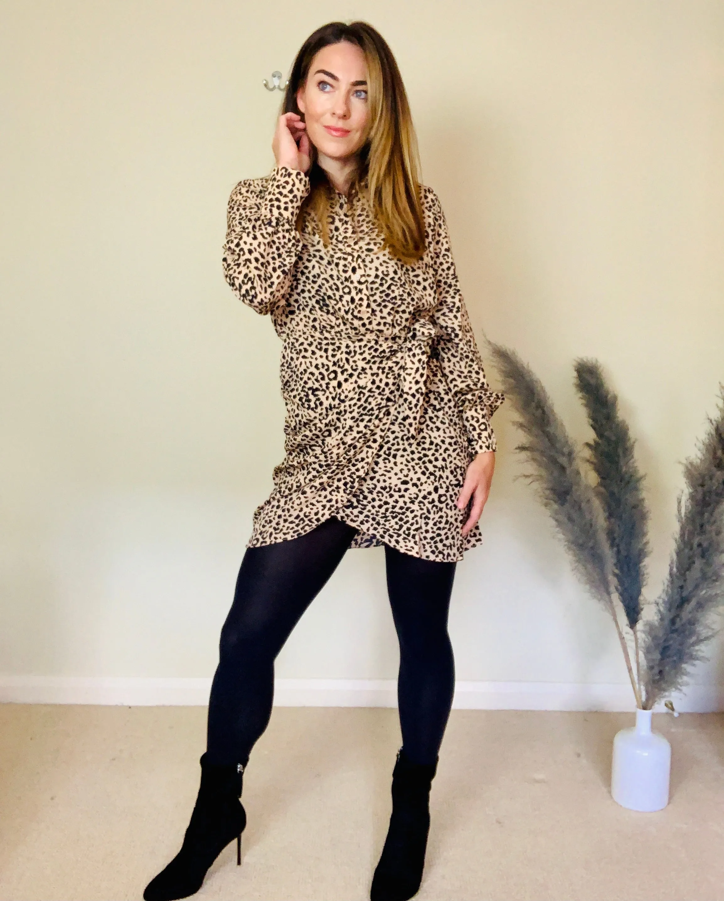 SAND/BLACK ANIMAL DRESS
