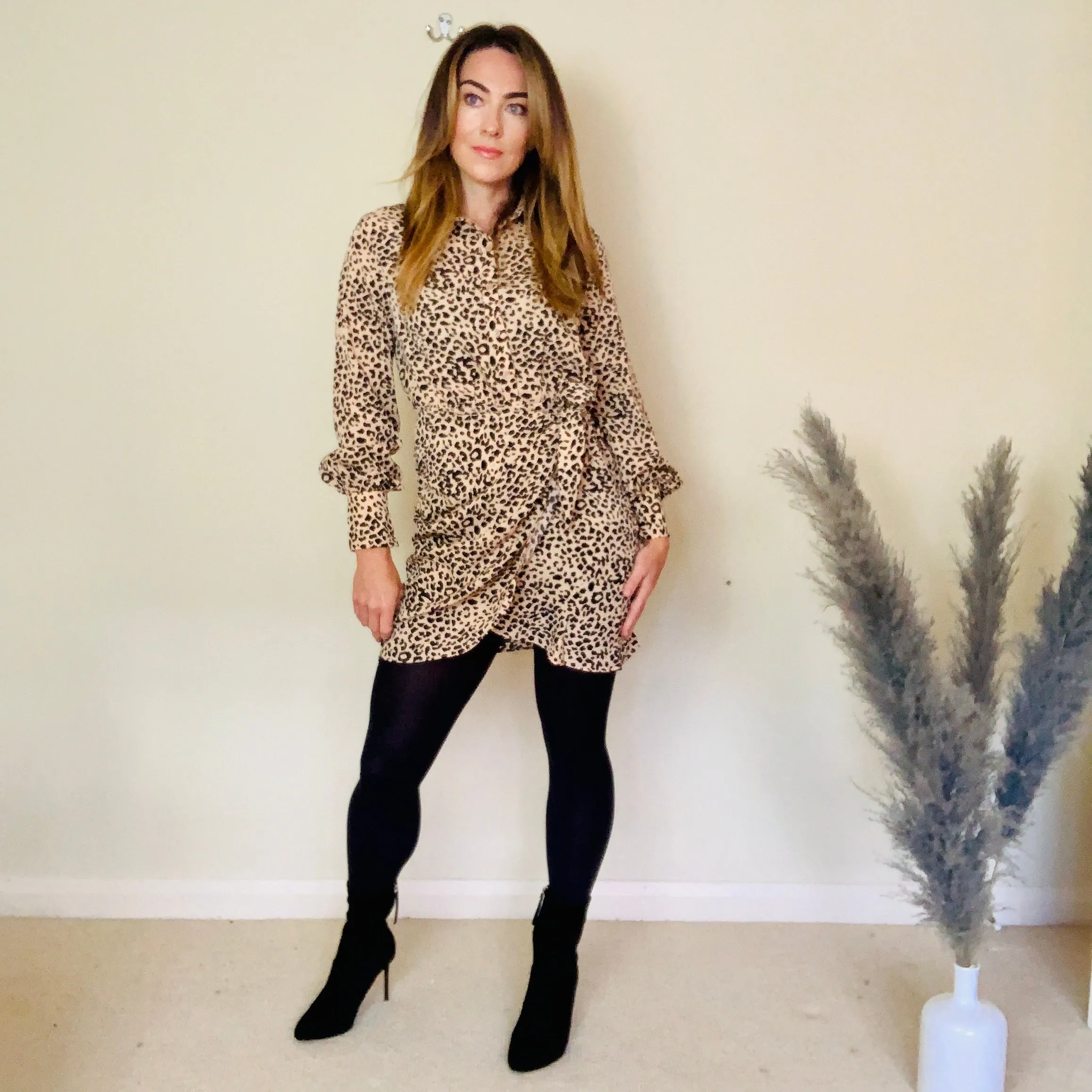 SAND/BLACK ANIMAL DRESS