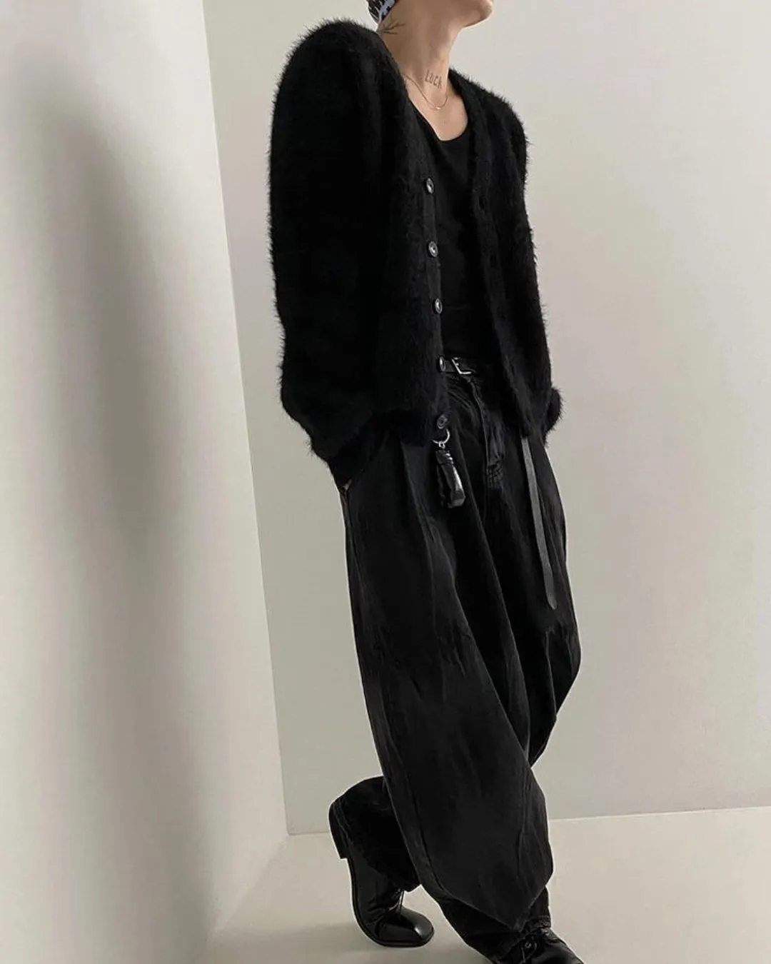 V-Neck Knit Cardigan VCH0151