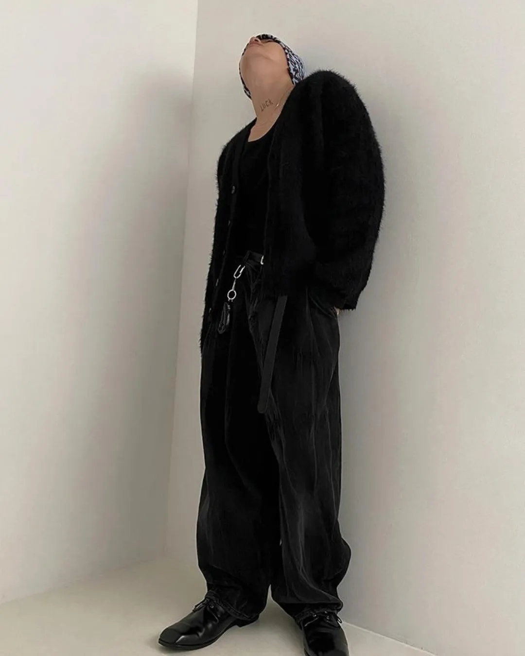 V-Neck Knit Cardigan VCH0151